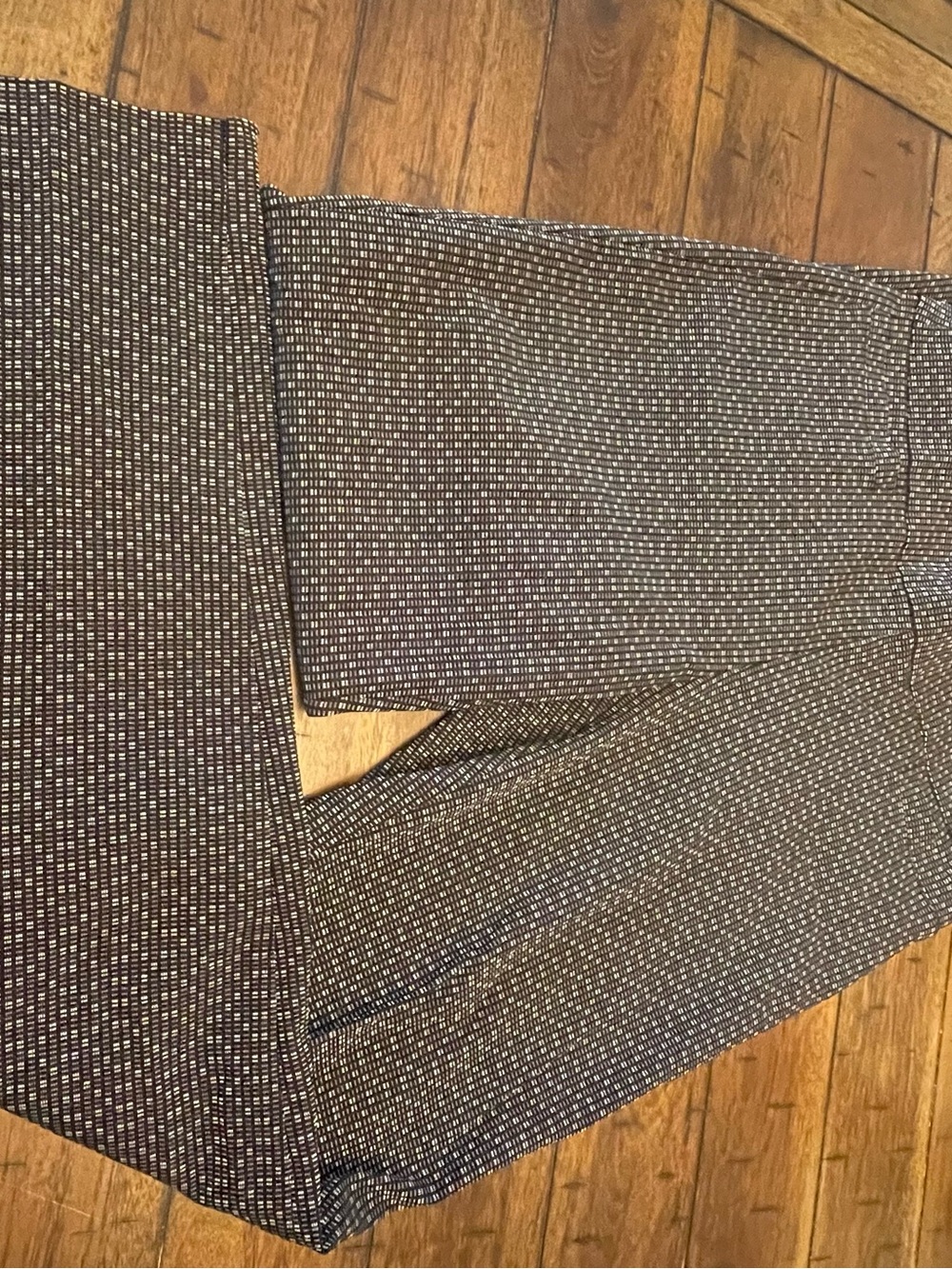 Valerie Stevens Black & White Micro-Pattern Leggings